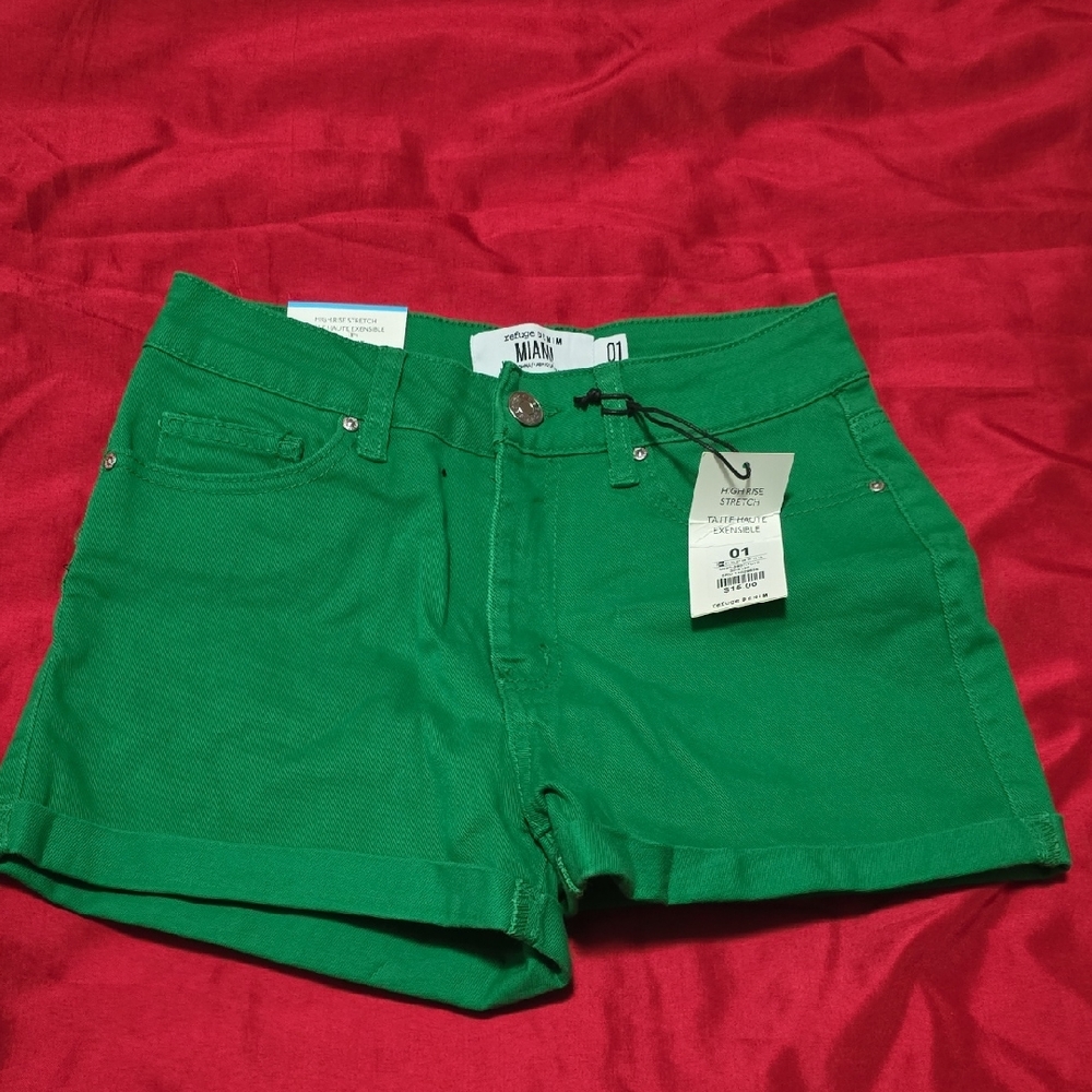 Refuge High Waist Women's Shorts in Bold Green